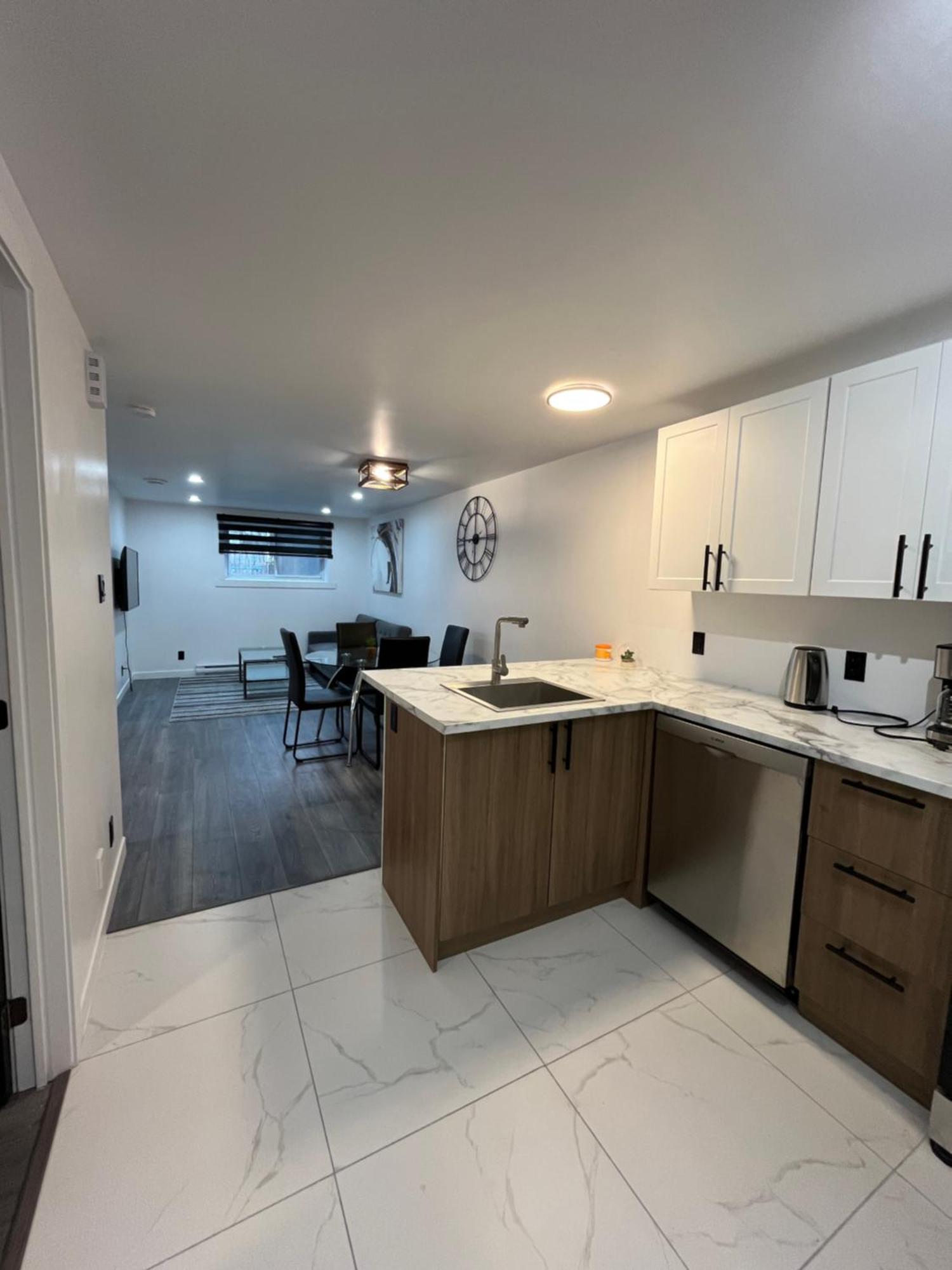 Luxuria, Unique En Ville Drummondville Luaran gambar